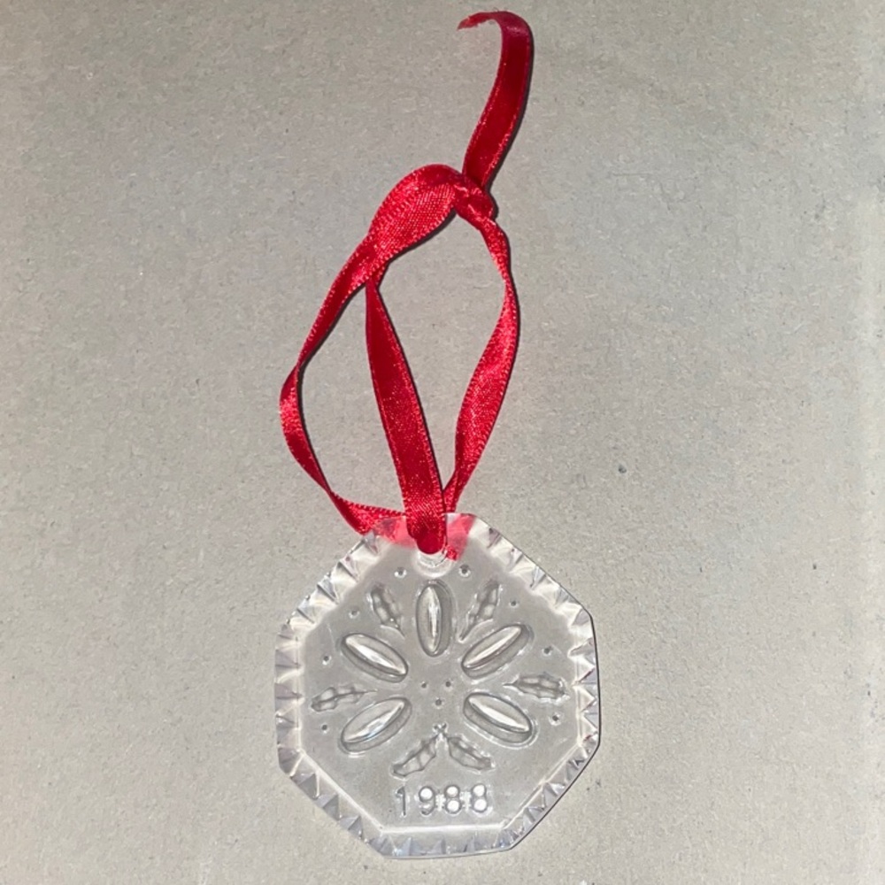 1988 Vintage Waterford Crystal Holiday Ornament
